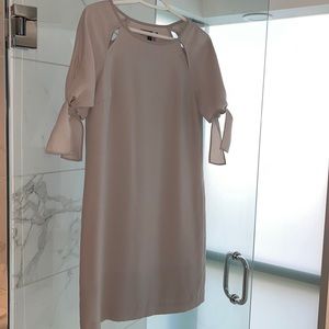Banana republic dove grey shift dress